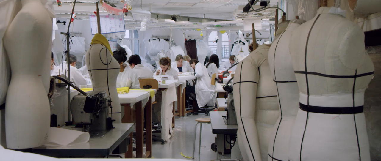 WHY ARE DIOR PIECES SO EXPENSIVE? Daily Design News