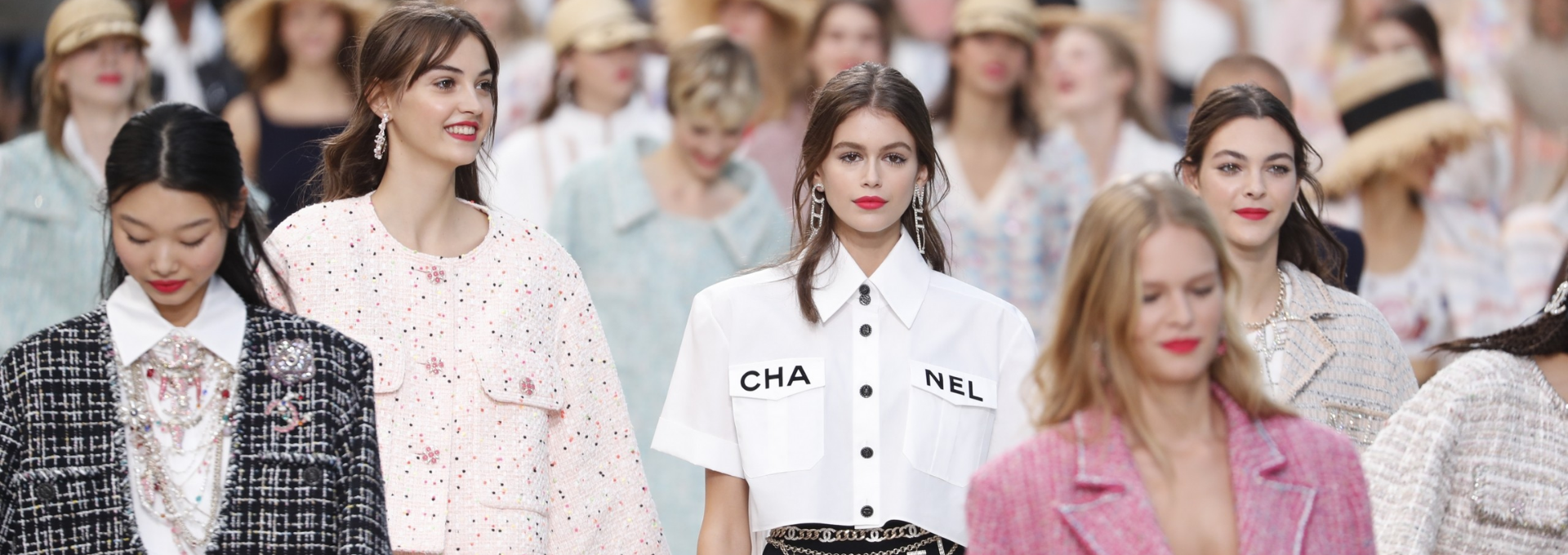 Luxury brands return to live show format at Paris Fashion Week – Daily